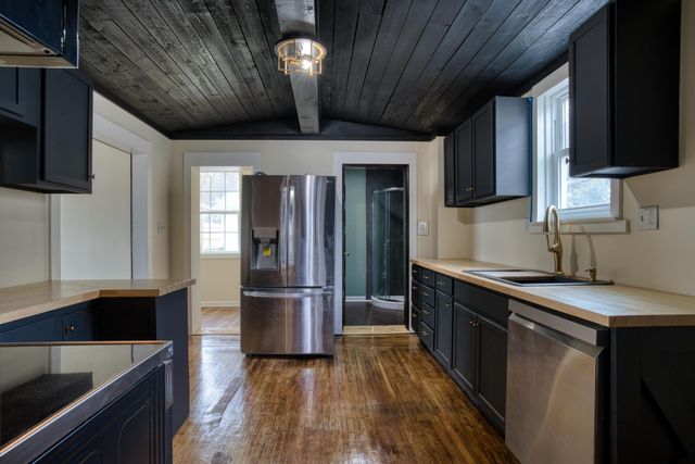 498 Clarendon Street, Newark, OH 43055