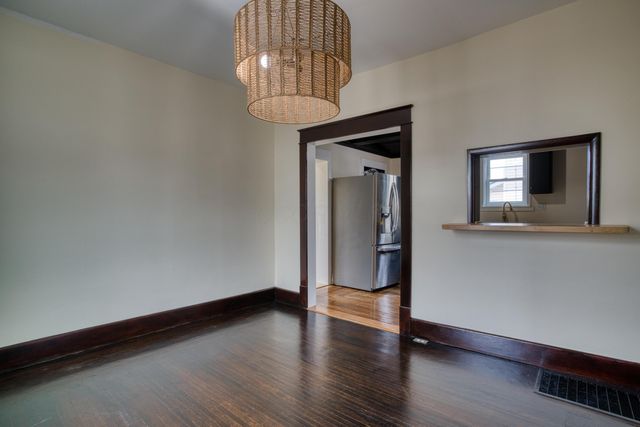 498 Clarendon Street, Newark, OH 43055