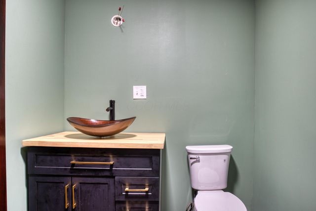 498 Clarendon Street, Newark, OH 43055