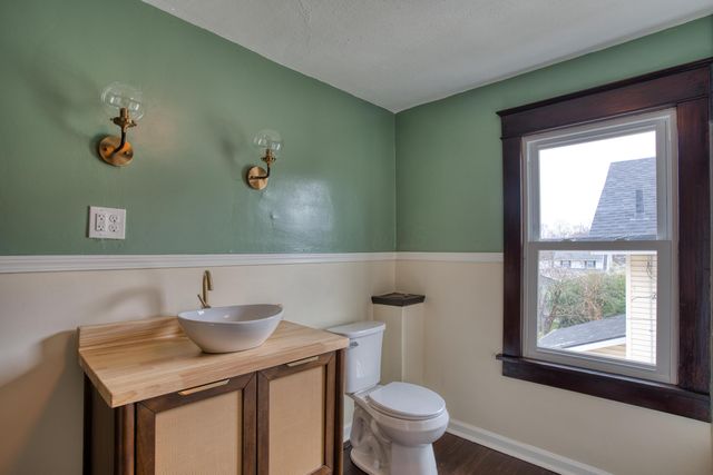 498 Clarendon Street, Newark, OH 43055