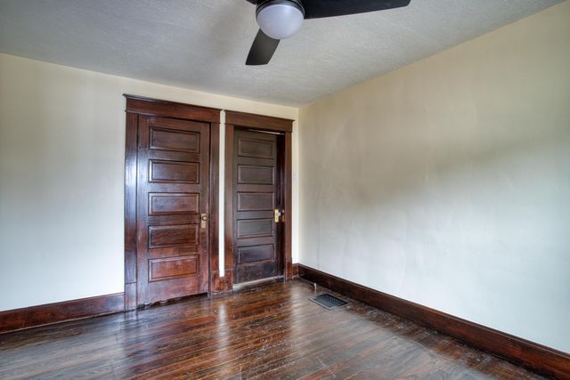 498 Clarendon Street, Newark, OH 43055