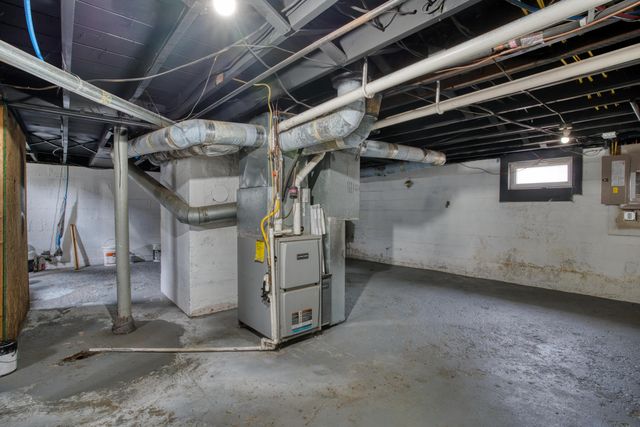 498 Clarendon Street, Newark, OH 43055