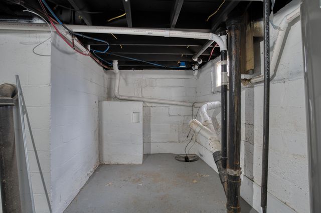 498 Clarendon Street, Newark, OH 43055