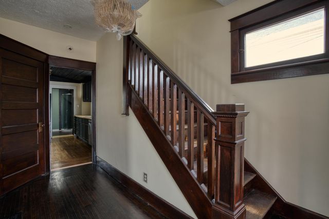 498 Clarendon Street, Newark, OH 43055