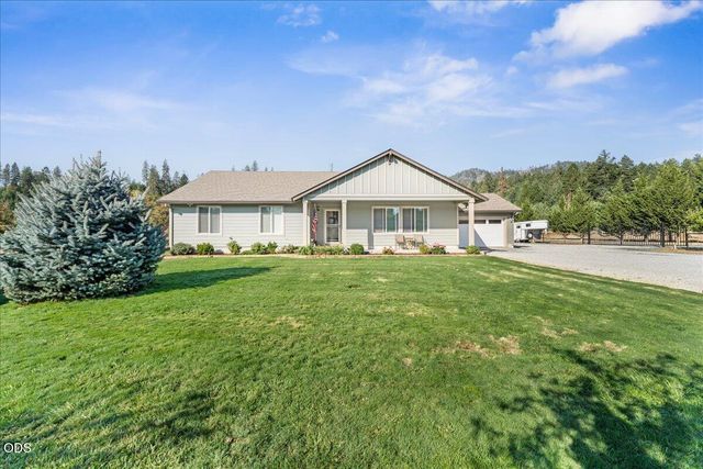 5786 Riverbanks Road, Grants Pass, OR 97527
