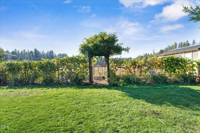 5786 Riverbanks Road, Grants Pass, OR 97527