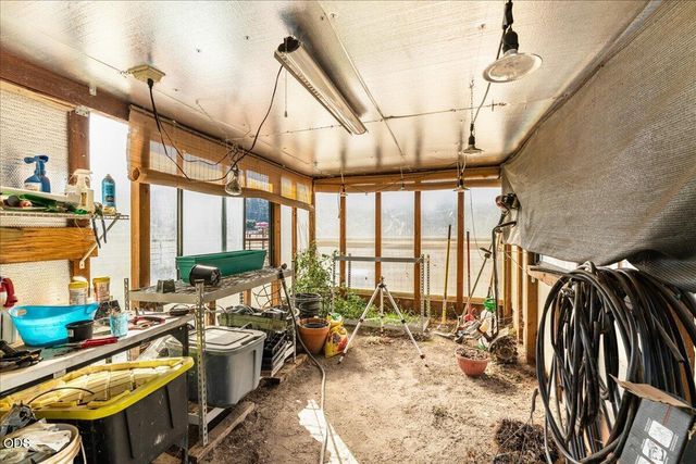 5786 Riverbanks Road, Grants Pass, OR 97527