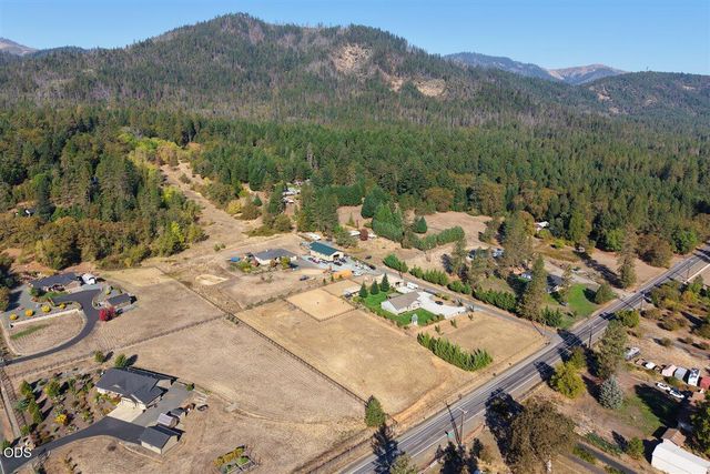 5786 Riverbanks Road, Grants Pass, OR 97527