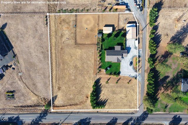 5786 Riverbanks Road, Grants Pass, OR 97527