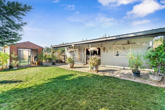 5786 Riverbanks Road, Grants Pass, OR 97527