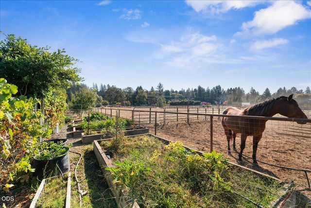 5786 Riverbanks Road, Grants Pass, OR 97527