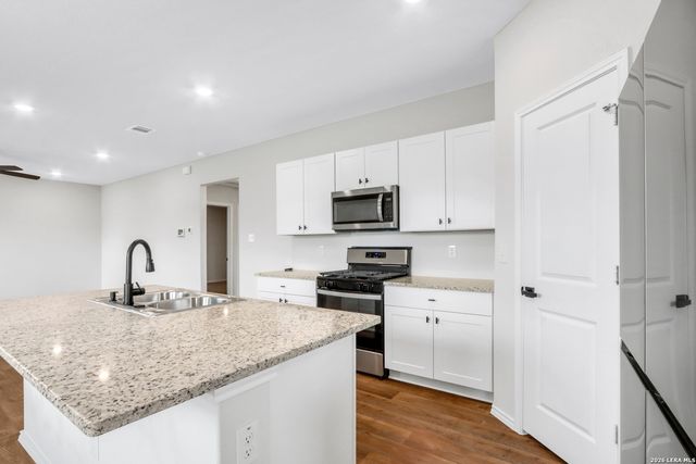 3264 Onion Creek, San Antonio, TX 78245