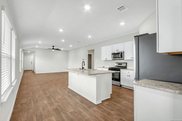 3264 Onion Creek, San Antonio, TX 78245