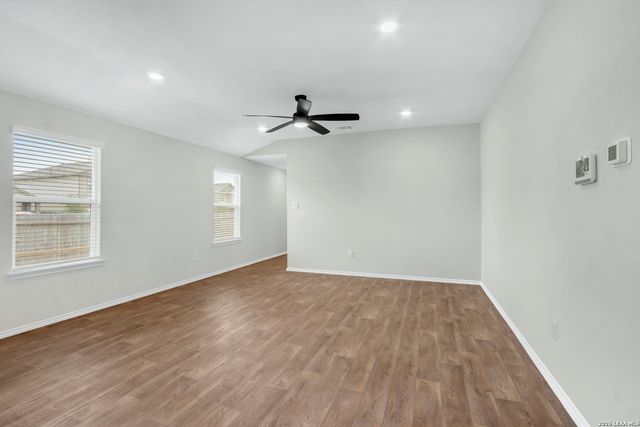 3264 Onion Creek, San Antonio, TX 78245