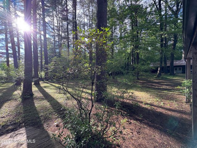 36 Hoffman Road, Milton, NY 12866