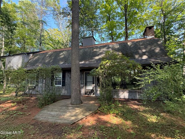 36 Hoffman Road, Milton, NY 12866