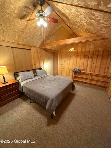 36 Hoffman Road, Milton, NY 12866