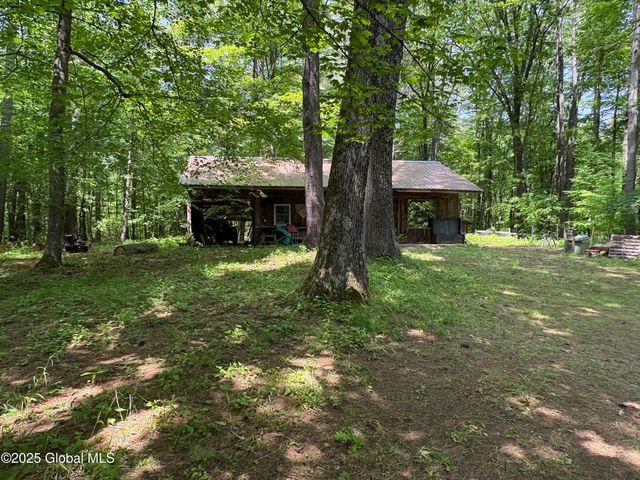 36 Hoffman Road, Milton, NY 12866