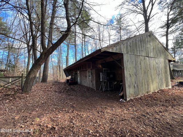 36 Hoffman Road, Milton, NY 12866