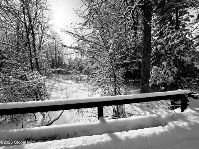 36 Hoffman Road, Milton, NY 12866