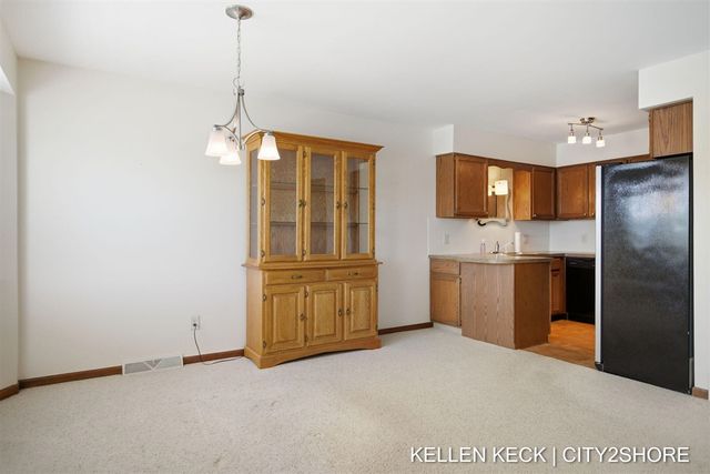 2934 Porter Court, Grandville, MI 49418