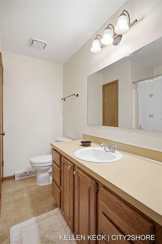2934 Porter Court, Grandville, MI 49418