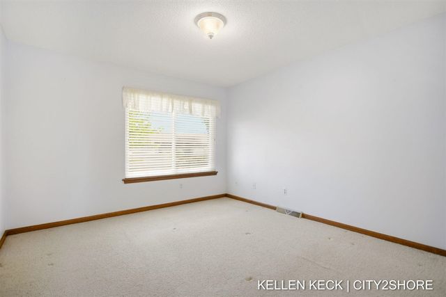 2934 Porter Court, Grandville, MI 49418