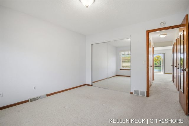 2934 Porter Court, Grandville, MI 49418