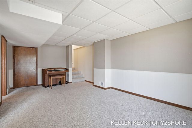 2934 Porter Court, Grandville, MI 49418