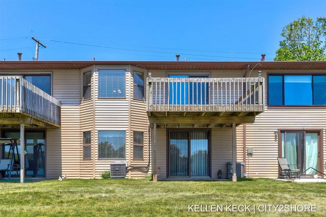 2934 Porter Court, Grandville, MI 49418