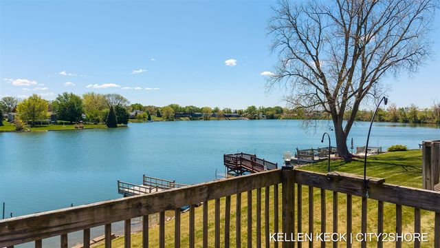 2934 Porter Court, Grandville, MI 49418