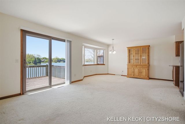 2934 Porter Court, Grandville, MI 49418