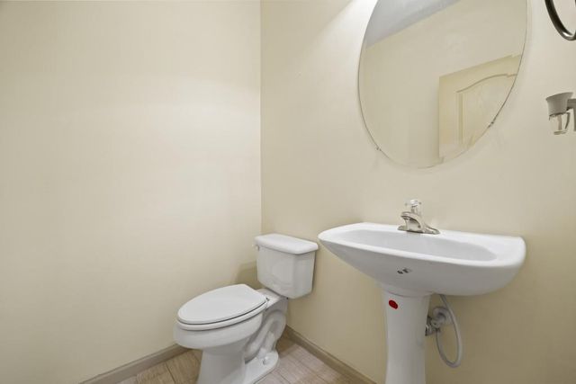 2331 Suwanee Pointe Drive, Lawrenceville, GA 30043