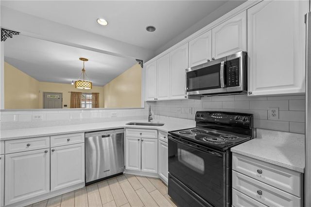 2331 Suwanee Pointe Drive, Lawrenceville, GA 30043