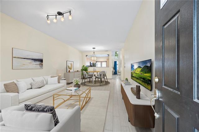 2331 Suwanee Pointe Drive, Lawrenceville, GA 30043