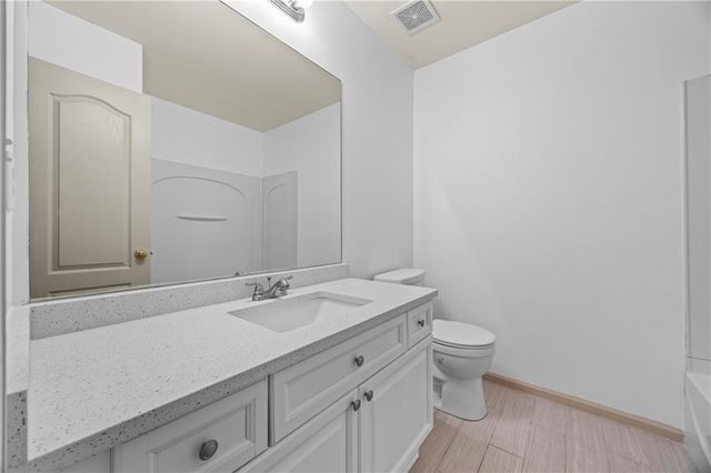 2331 Suwanee Pointe Drive, Lawrenceville, GA 30043