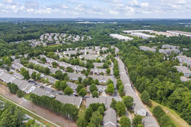 2331 Suwanee Pointe Drive, Lawrenceville, GA 30043