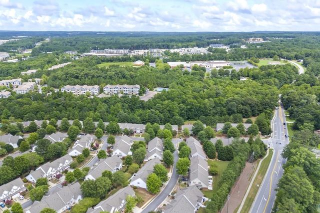 2331 Suwanee Pointe Drive, Lawrenceville, GA 30043