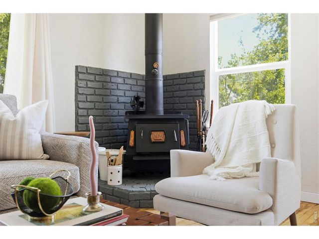 557 E 9th St, Loveland, CO 80537