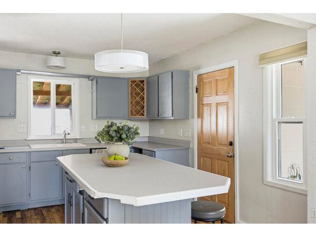557 E 9th St, Loveland, CO 80537