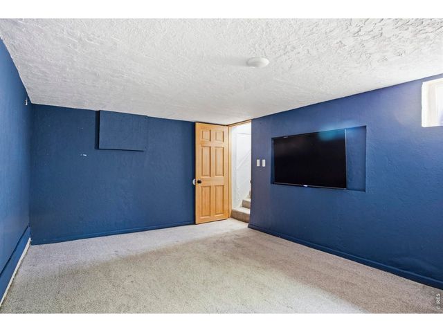 557 E 9th St, Loveland, CO 80537