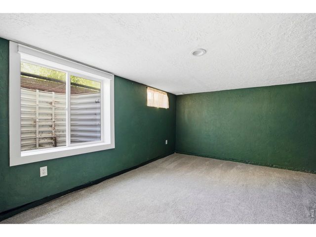 557 E 9th St, Loveland, CO 80537