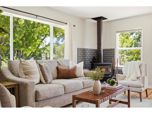 557 E 9th St, Loveland, CO 80537