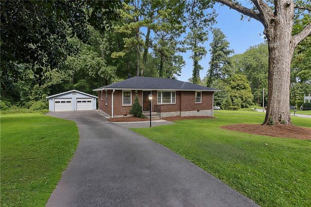 755 Iris Terrace, Decatur, GA 30033