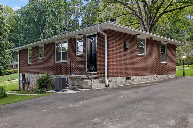 755 Iris Terrace, Decatur, GA 30033