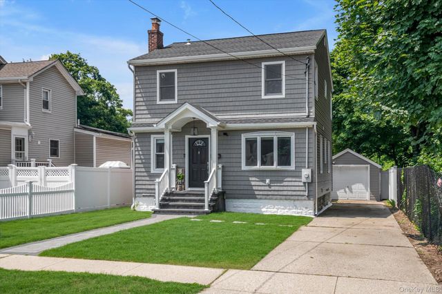 498 Farmers Avenue, Bellmore, NY 11710
