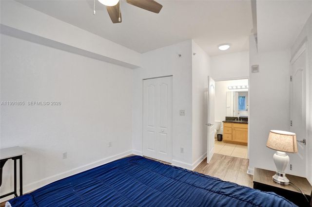 6001 SW 70th St 252, South Miami, FL 33143