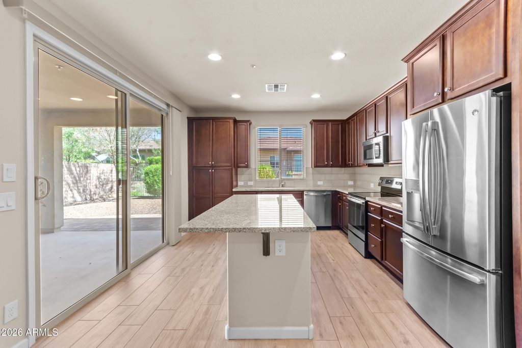 Image 10 of property listing at 13224 W STEED RIDGE Road, Peoria, AZ 85383