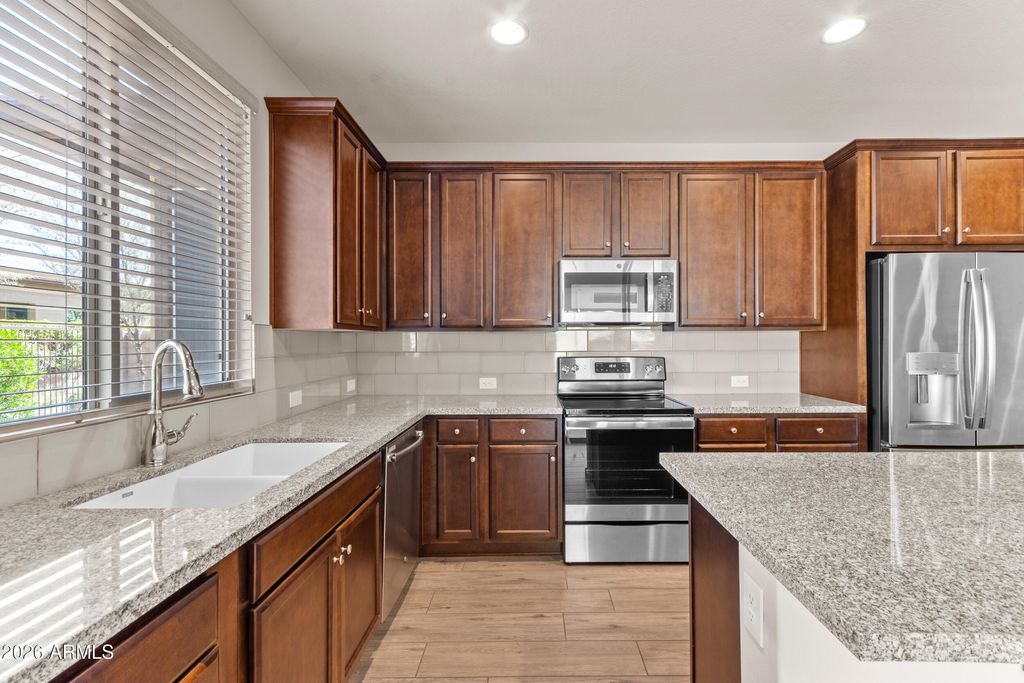 Image 12 of property listing at 13224 W STEED RIDGE Road, Peoria, AZ 85383