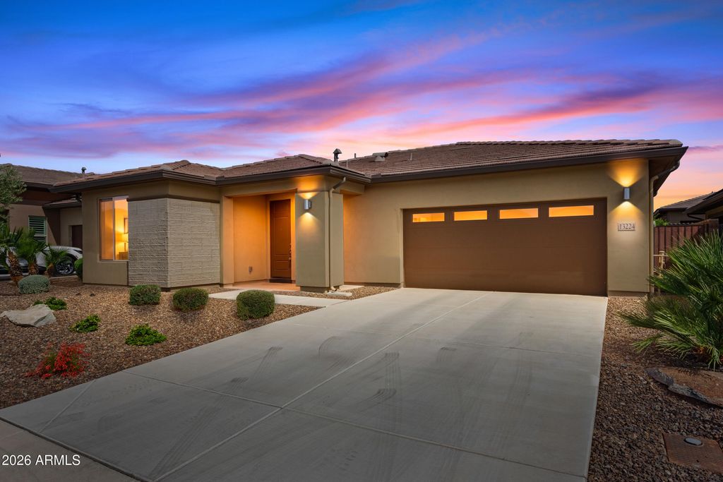Image 4 of property listing at 13224 W STEED RIDGE Road, Peoria, AZ 85383